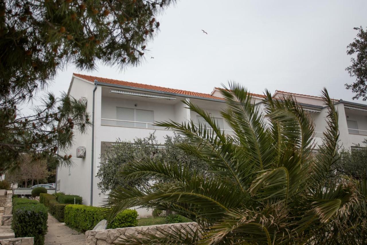 Apartments Gloria Primosten Exterior photo